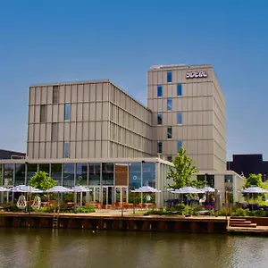 Yotel Szálloda